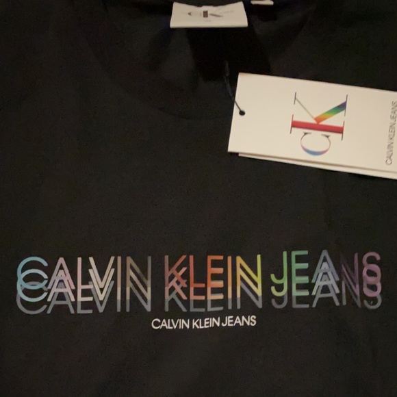 Calvin Klein T-shirt - Picture 4 of 7